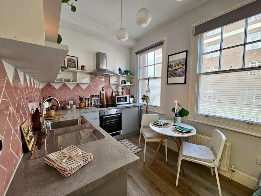 Beautiful And Spacious Flat London Exteriör bild